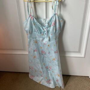 Selling blue summer floral dress, size medium from Romwe!